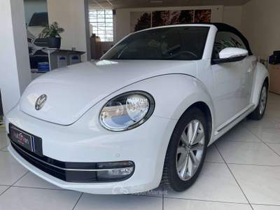 Volkswagen Maggiolino Maggiolino Cabrio 1.2 tsi Design 105cv usata Lonate Pozzolo