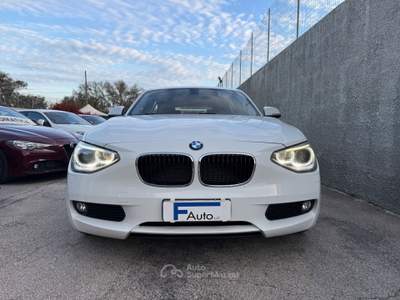 BMW Serie 1 118d 118d 5p. Sport,Climatronic bizona,Xeno+Led,cerchi in lega,sensori di parcheggio,ecc. Bianco usata San Michele Salentino