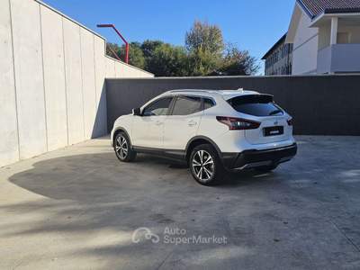 Nissan Qashqai Qashqai II 2017 1.3 dig-t Acenta Premium 140cv usata Milano