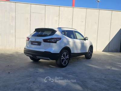 Nissan Qashqai Qashqai II 2017 1.3 dig-t Acenta Premium 140cv usata Milano