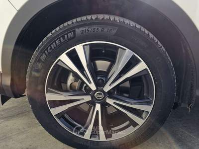 Nissan Qashqai Qashqai II 2017 1.3 dig-t Acenta Premium 140cv usata Milano