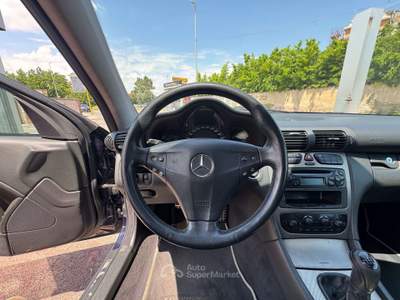 Mercedes-Benz Classe C C SportCoupe 180 k tps Avantgarde Sport Blu/Azzurro usata Roma