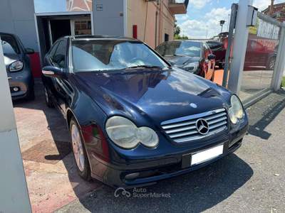 Mercedes-Benz Classe C C SportCoupe 180 k tps Avantgarde Sport Blu/Azzurro usata Roma
