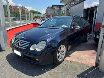 Mercedes-Benz Classe C C SportCoupe 180 k tps Avantgarde Sport Blu/Azzurro usata Roma