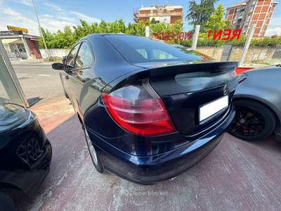 Mercedes-Benz Classe C C SportCoupe 180 k tps Avantgarde Sport Blu/Azzurro usata Roma