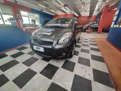 Toyota Yaris 5 porte Sol Grigio usata Fino Mornasco