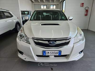 Subaru Legacy Legacy SW 2.0d INIETTORI RUMOROSI Bianco usata Martinengo