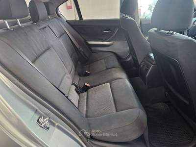 BMW Serie 3 320e 320 E90 Berlina 320d Eletta / AUTOMATICO Argento usata Martinengo