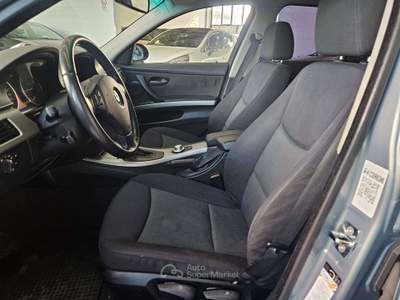 BMW Serie 3 320e 320 E90 Berlina 320d Eletta / AUTOMATICO Argento usata Martinengo