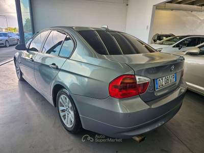 BMW Serie 3 320e 320 E90 Berlina 320d Eletta / AUTOMATICO Argento usata Martinengo