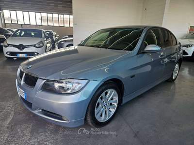 BMW Serie 3 320e 320 E90 Berlina 320d Eletta / AUTOMATICO Argento usata Martinengo