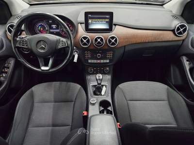 Mercedes-Benz Classe B 1.5 Premium FL E6 NEOPATENTATI Bianco usata Martinengo