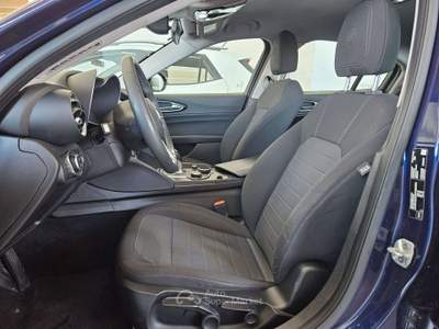 Alfa Romeo Giulia 2.2 t Super 150cv AUTOMATICO/ TAGLIANDI CERTIFICATI Blu/Azzurro usata Martinengo