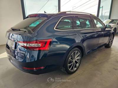 Skoda Superb Wagon 2.0 tdi Laurin 4x4 TAGLIANDI CERTIFICATI Blu/Azzurro usata Martinengo