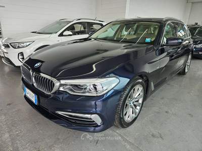 BMW Serie 5 520 520 Touring xdrive Luxury 190cv auto Blu/Azzurro usata Martinengo