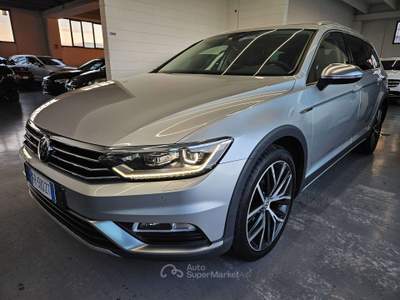 Volkswagen Passat 2.0 bitdi 4motion 240cv dsg AUTOMATICO /TAGLIANDI CASA MADRE Argento usata Martinengo