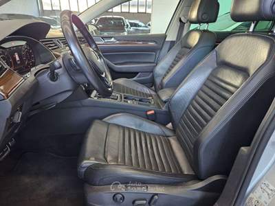 Volkswagen Passat 2.0 bitdi 4motion 240cv dsg AUTOMATICO /TAGLIANDI CASA MADRE Argento usata Martinengo