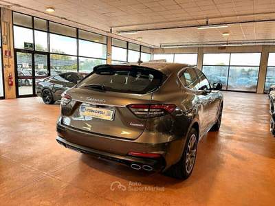 Maserati Levante GT 330 CV MHEV AWD GAR. 5 ANNI Grigio usata Bagnaria Arsa