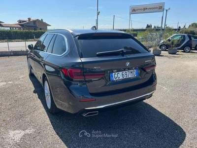 BMW Serie 5 520d 520 d 48V xDrive Touring Luxury SOLO COMMERCIANTI Nero usata Rimini