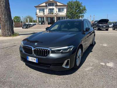 BMW Serie 5 520d 520 d 48V xDrive Touring Luxury SOLO COMMERCIANTI Nero usata Rimini