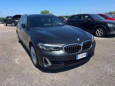 BMW Serie 5 520d 520 d 48V xDrive Touring Luxury SOLO COMMERCIANTI Nero usata Rimini