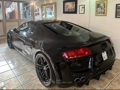 Audi R8 V8 FSI quattro Nero usata Benevento