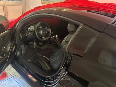 Audi R8 V8 FSI quattro Nero usata Benevento