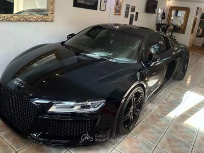 Audi R8 V8 FSI quattro Nero usata Benevento