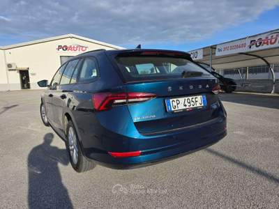 Skoda Octavia Octavia IV 2020 Wagon Wagon 2.0 tdi evo Ambition 115cv dsg Blu/Azzurro usata Monte San Vito