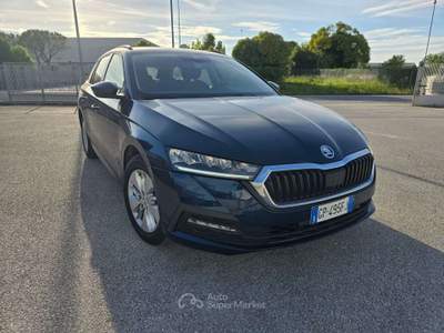 Skoda Octavia Octavia IV 2020 Wagon Wagon 2.0 tdi evo Ambition 115cv dsg Blu/Azzurro usata Monte San Vito
