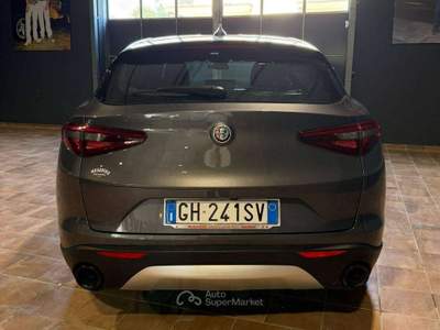 Alfa Romeo Stelvio 2.2Turbodiesel 160cv AUTOMATICA Grigio usata Salerno