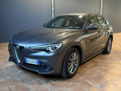 Alfa Romeo Stelvio 2.2Turbodiesel 160cv AUTOMATICA Grigio usata Salerno