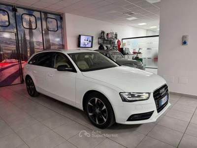 Audi A4 A4 IV 2012 Avant Avant 2.0 tdi quattro 150cv Bianco usata Foligno