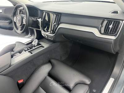 Volvo V60 B4 (d) 197CV AUT INSCRIPTION Grigio usata Bassano del Grappa