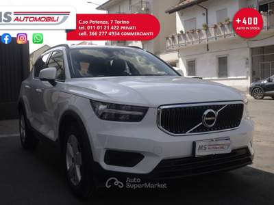 Volvo XC40 Volvo XC40 T2 Momentum Essential 95KW ANNO 2022 Bianco usata Torino