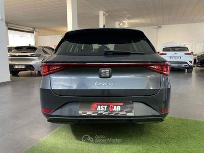 Seat Leon 1.5 eTSI 150cv FR DSG Grigio usata Cesena