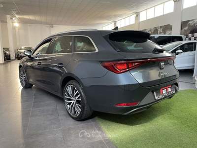 Seat Leon 1.5 eTSI 150cv FR DSG Grigio usata Cesena