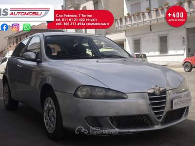 Alfa Romeo 147 Alfa Romeo 147 5p 1.6 ts 16v BlackLine 105cv ANNO 2005 Argento usata Torino