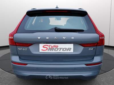 Volvo XC60 B4 (d) automatico Momentum AWD UFFICIALE Grigio usata Fano
