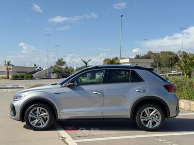 Volkswagen T-Roc 2.0 TDI SCR 150 CV DSG R-LINE+WI-FI+ALCANTARA Argento usata Civitavecchia