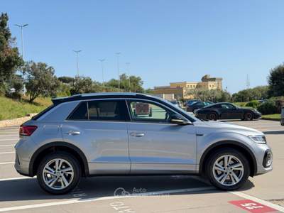 Volkswagen T-Roc 2.0 TDI SCR 150 CV DSG R-LINE+WI-FI+ALCANTARA Argento usata Civitavecchia