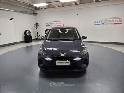 Hyundai i10 1.0 mpi Connectline 63cv Arancione usata Lonato del Garda