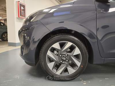 Hyundai i10 1.0 mpi Connectline 63cv Arancione usata Lonato del Garda