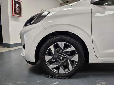Hyundai i10 1.0 mpi Connectline 63cv Arancione usata Lonato del Garda