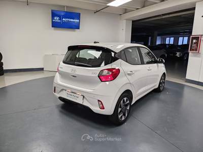 Hyundai i10 1.0 mpi Connectline 63cv Arancione usata Lonato del Garda