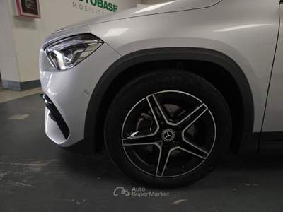Mercedes-Benz GLA 180 d Premium auto Argento usata Lonato del Garda