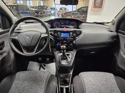 Lancia Ypsilon 1.0 firefly hybrid Silver Plus s&amp;s 70cv Grigio usata Lonato del Garda