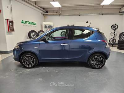 Lancia Ypsilon 1.0 firefly hybrid Silver Plus s&amp;s 70cv Grigio usata Lonato del Garda
