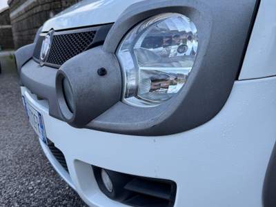 Fiat Panda DPF 4x4 Cross Bianco usata Cesinali