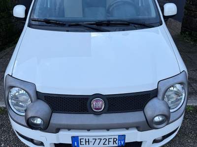 Fiat Panda DPF 4x4 Cross Bianco usata Cesinali